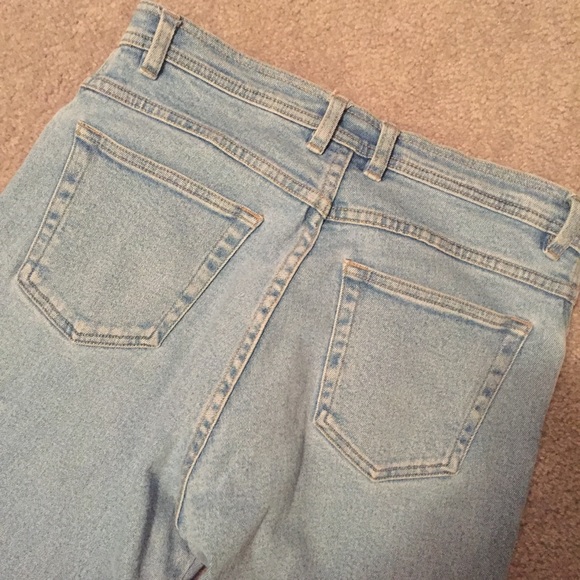 Vintage Bill Blass high waisted light wash jeans - Picture 5 of 8